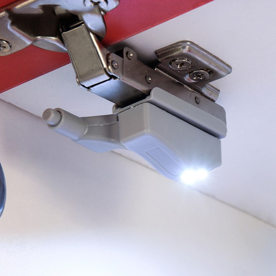 LED панти с автоматично осветление за шкафове и гардероби - Купи сега